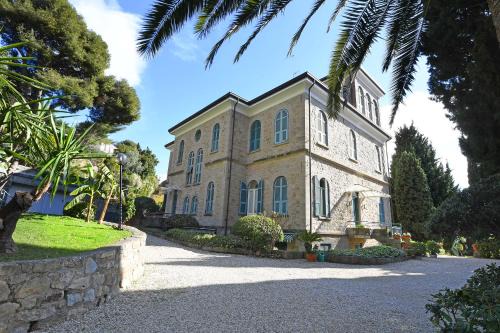 Vallecrosia Apartamento | Luxury Apartment In Villa Cava - Happy Rentals