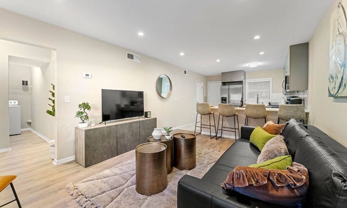 Loring Heights Apartamento | Luxury Apartment in West Midtown