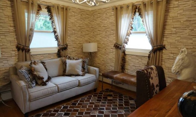 Kalamazoo Apartamento | Luxury Apartment with Patio