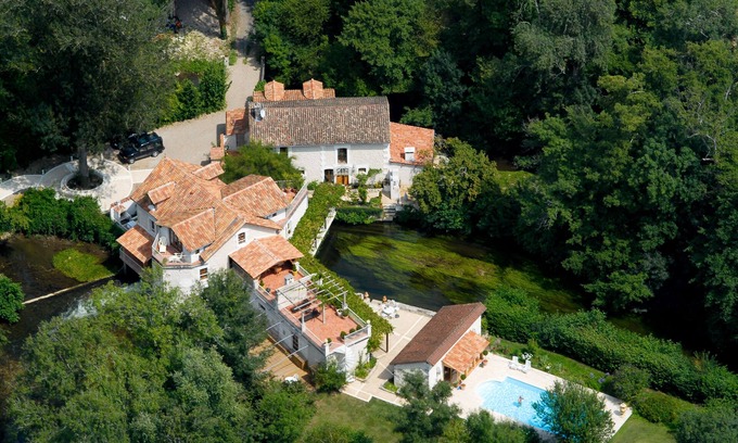 Villetoureix Apartamento | APARTAMENTOS DE LUJO EN DORDOGNE VALLEY EN LOS BANCOS DEL RÍO DRONNE THE