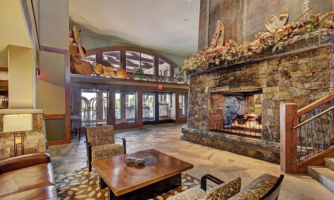 Peak 8 Condominio | Luxury At Base Of Peak 8 + Epic Discovery Activities 1 Bedroom Condo by RedAwning