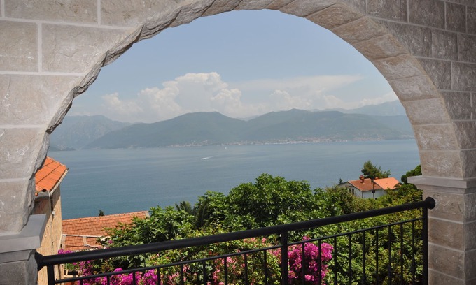 Seoca Casa | Apartamento Azure de lujo de 2 camas con vistas increíbles y piscina infinita