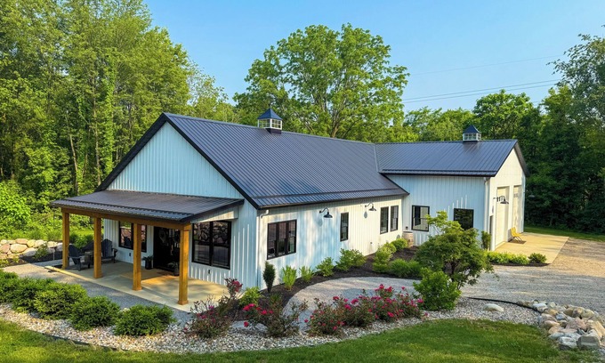 Cassopolis Casa | Luxury Barndo, Sleeps 18, Indoor Sports Court, Hot Tub, Pontoon Rentals, Near ND