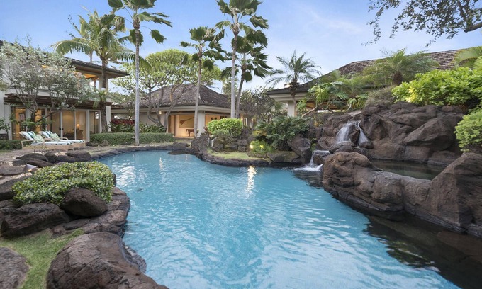 Kailua Casa | Luxury Beachfront Estate w/Pool, Spa, AC, Sauna & More: Kailua's Kai Moena