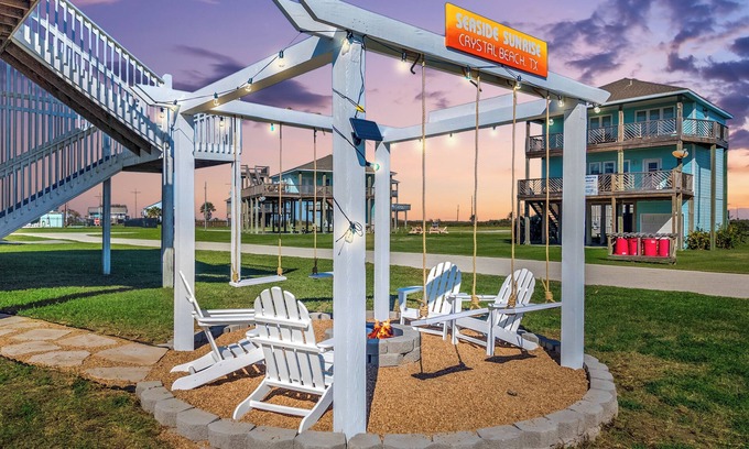 Port Bolivar Casa | Luxury Beachfront I Hot Tub, Firepit, Elevator & EV Charger