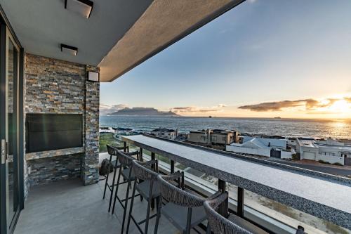 Bloubergstrand Apartamento | Luxury Beachfront Penthouse, Blouberg- 3 Bedroom
