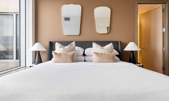 West New York Casa | Luxury building with breathtaking views. Clean and spacious apartments.