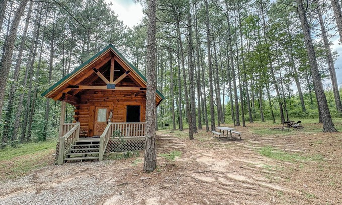 Bismarck Cabina | Luxury cabin getaway on a 40 acre retreat