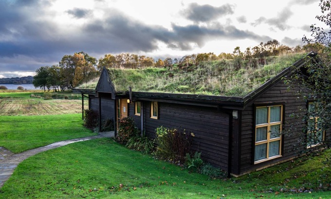 Balmaha Chalet De Esquí | Luxury chalet with hot tub and loch views