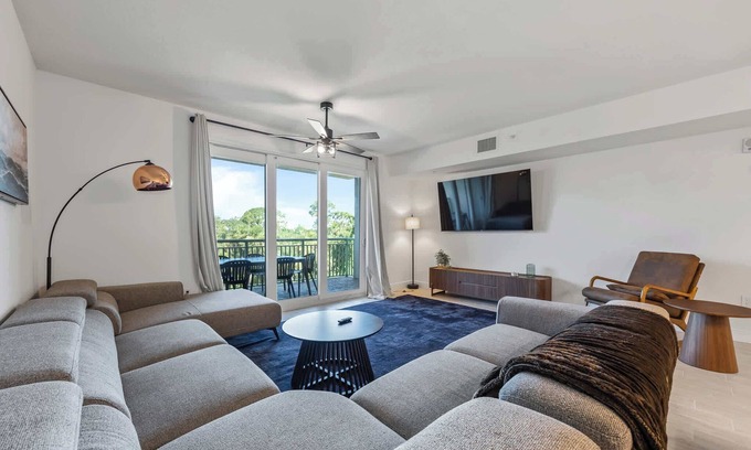 Merritt Island Condominio | Luxury Condo with Sanctuary Views Merritt Island