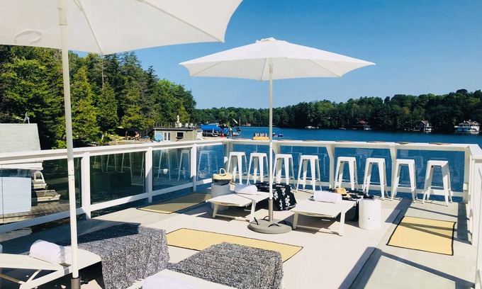 Muskoka Lakes Cabaña | Luxury Cottage, Lake Joseph 5 Bdrm With Tennis & Pickleball On Private 9 Acres