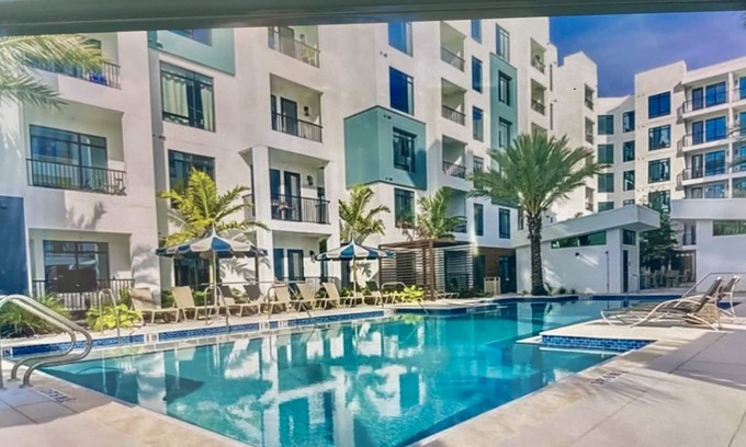 Channel District Apartamento | LUXURY DOWNTOWN APARTMENT