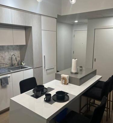 Downtown Montreal Apartamento | Luxury Downtown Escape Pool & Free Parking