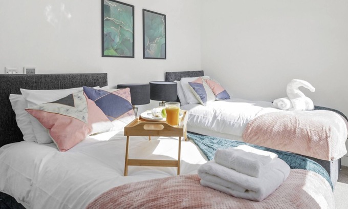 Stevenage Apartamento | Luxury Eco Super King Apartment With Large Balcony