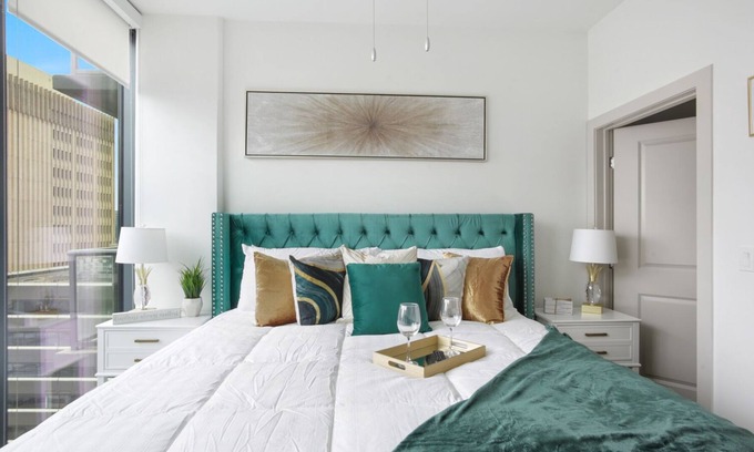 Lenox Apartamento | LUXURY EMERALD MANOIR