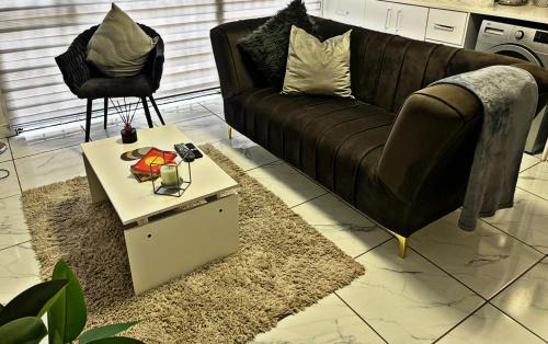 Riebeeckstad Apartamento | Luxury Garden Cottage in Welkom