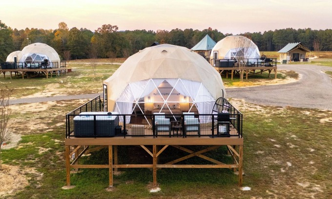 Coosa Complejo | Luxury Geodesic Dome: Hot Tub & Lake Views