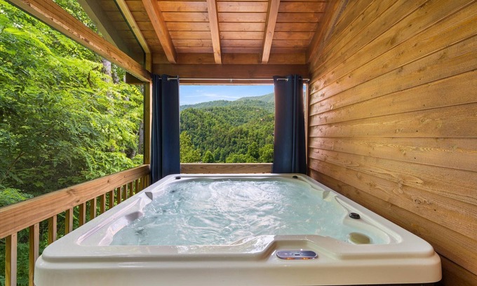 White Oak Lodge Cabina | Escapada de lujo a Mntn @Gatlinburg. Bañera de hidromasaje. Piscina. GR.CaféBar