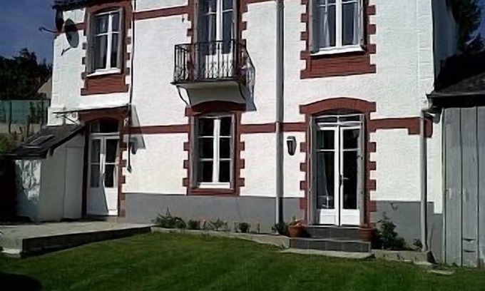 Josselin Casa | Casa rural de lujo en el centro histórico de Josselin, frente al impresionante castillo medieval