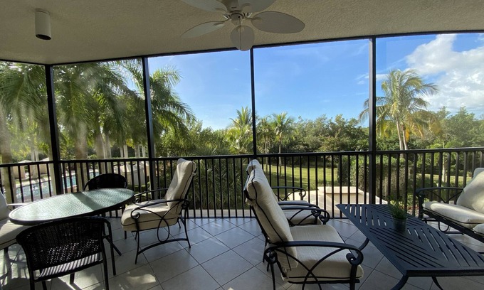 Hammock Bay Condominio | Condominio de golf de lujo a Marco Island! Marriott Membresía Disponible