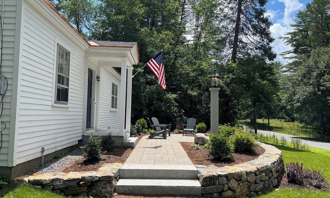 Hanover Casa | Luxury Graduation and Reunion Rental- Walk to Dartmouth!