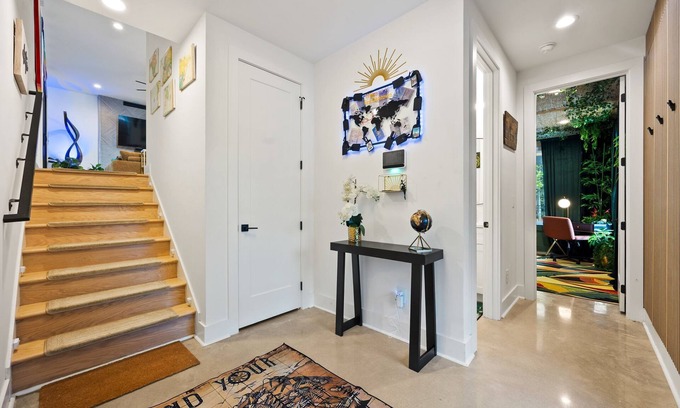 Reynoldstown Casa | Luxury Home 4BR/4.5BA,City Views+HotTub+GameRoom