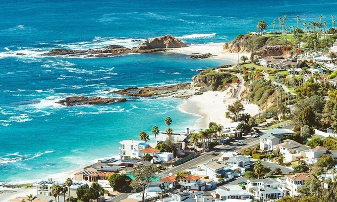 Laguna Niguel Casa | Luxury - Villa Style Townhome