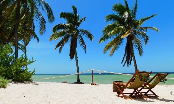 Sinanché Casa | Luxury House Rental Private Beach