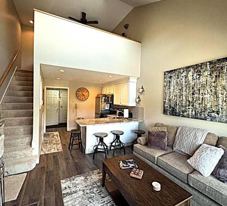 Hancock Apartamento | Luxury Jiminy Ski On Off Village Ctr Condo Sleeps4