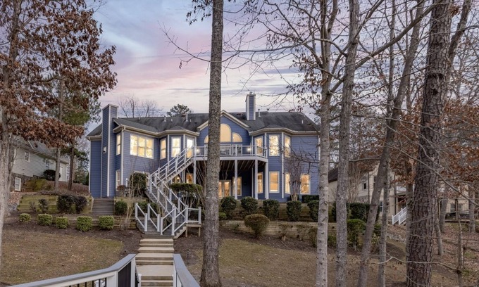 Olde Ferry Estates Casa | Luxury lakehouse with POOL SUMMER 2024. Hot Tub. Boat and Jet Ski Rental