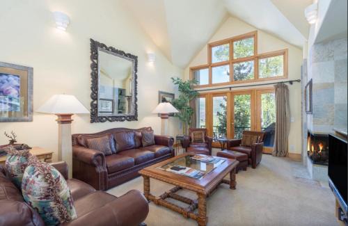 Mountain Village Casa | Luxury Lodge with Breathtaking Views