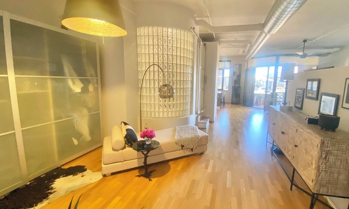 Brown and Stetson Business Condominio | Luxury loft in the heart of iconic Old Town Scottsdale