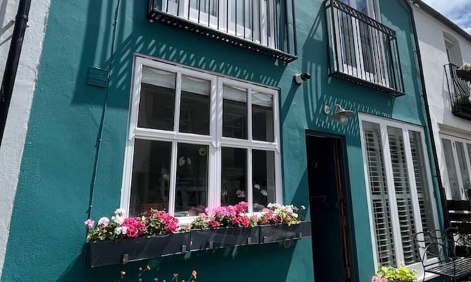 Hove Cabaña | Luxury mewshouse + parking 7pax 1min to sea&shops