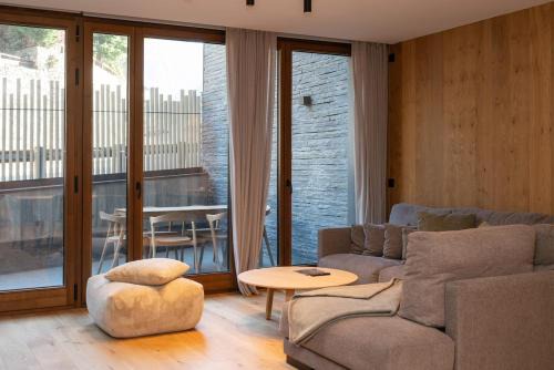 El Tarter Apartamento | Luxury Mountain Stay in Andorra Acces to Pool Sauna and Gym Near to Hikes l by BonesVacances