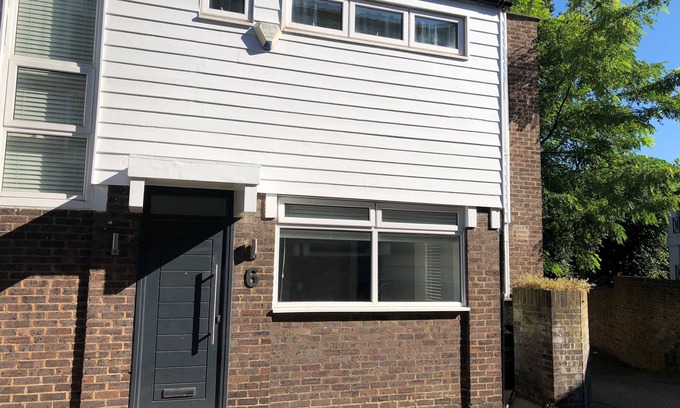 Hampstead Casa | Casa de muelles de lujo recientemente renovada de 3 dormitorios y 2 baños en Hampstead, Londres