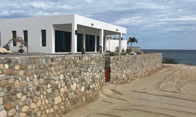 Los Barriles Casa | Luxury Private Ocean Front Villa, on the Sea of Cortez