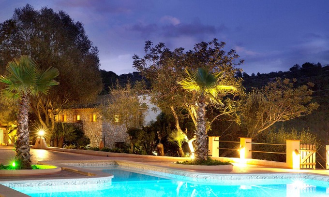 Centro de Sitges Villa | Luxury Private villa , family holidays, wedding venue, off site meetings