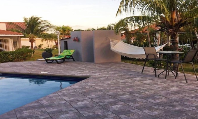 Nueva Gorgona Villa | Resort de lujo estilo 1 dormitorio con piscina en Coronado a 3 minutos a pie de la playa