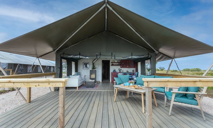 Inverin Cabina | Luxury safari tent sleeps 6. Wild Atlantic Way Connemara near beach/Aran Islands