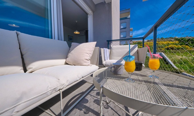 Znjan Apartamento | Luxury Seaside Apartment by Litto