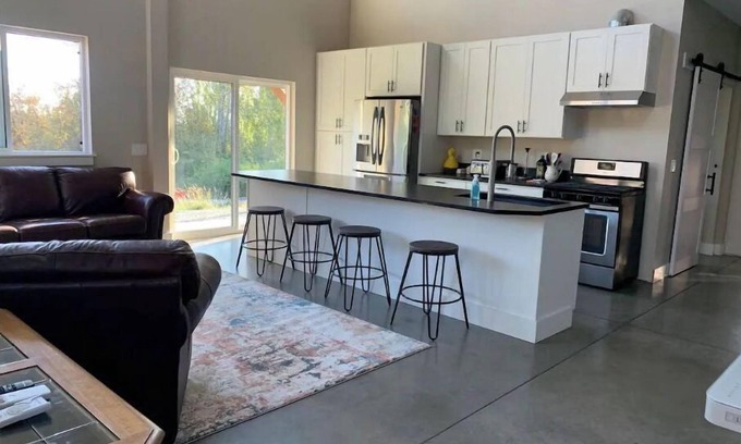 Mount Vernon Apartamento | Luxury shome, views above Skagit Valley- EV charge