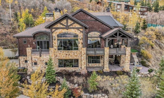 Deer Valley Chalet De Esquí | Luxury Ski-In-Out Mountain Retreat in Park City Elegant Comfort & Unbeatable Location