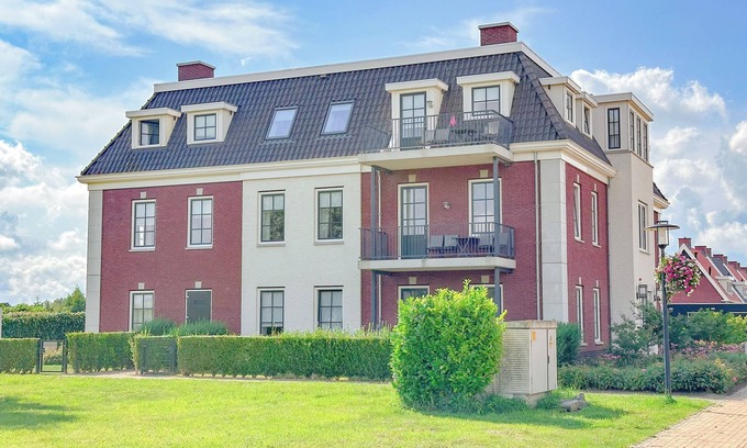 Colijnsplaat Apartamento | Luxury stay with sauna, spa-bath near the beach