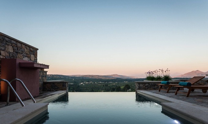 Paidochori Villa | Villa de piedra de lujo, zona tranquila con vistas al mar.