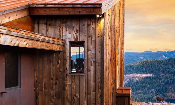 Truckee Casa | Nuevo listado: remodelación completa, bañera de hidromasaje, pozo de fuego, perfecto para 2 parejas o 1 familia