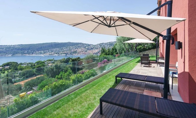 Beaulieu-sur-Mer Casa | Luxury villa - 3 bedrooms/3 bathrooms- overlooking the bay of Villefranche