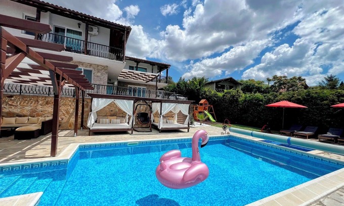 Balchik Villa | Villa de lujo "Gioia Del Sole" a poca distancia del paseo marítimo.