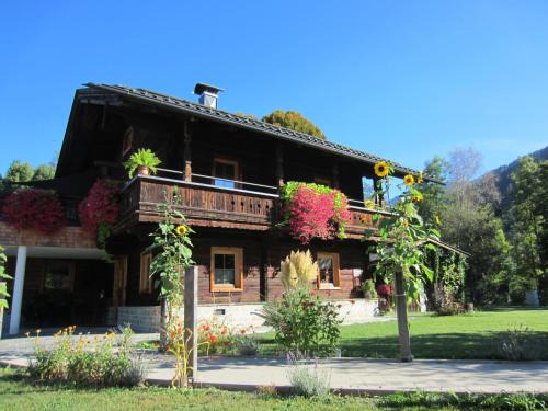 Finsing Chalet De Esquí | Luxus Chalet Fasserhäusl im Zillertal - Sauna ,Hot Tub, Kamin & Alpenblick für bis zu 9 Personen