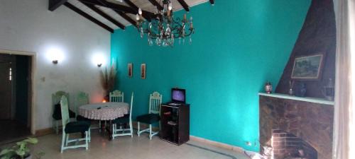 Joaquín Gorina Casa | Luz Azul Casa de Huéspedes