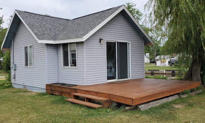 Houghton Lake Cabina | Lyman's Cozy Lakefront Cottage